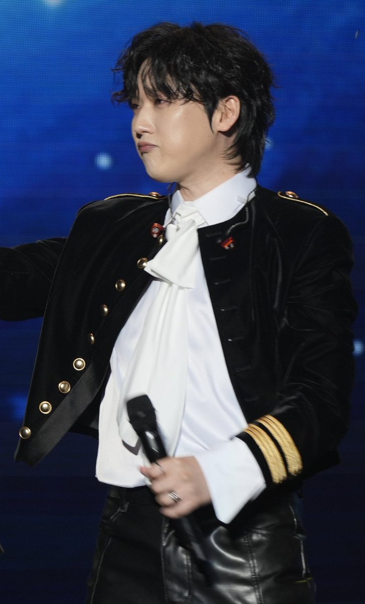 yen_171's tweet image. 귀여워죽겐네ㅜㅜㅜㅜ 아🥹
이거의 정면이                               이거잖아