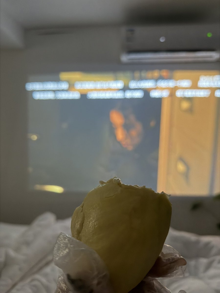 Good girl🦋 tweet media