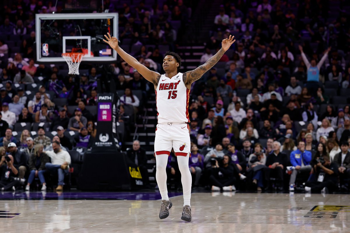 MiamiHEAT's tweet image. Final: HEAT 130, Kings 117

🔥 Adebayo: 25pts, 7rebs, 5asts
🔥 Powell: 22pts
🔥 Wiggins: 19pts
🔥 Larsson: 16pts, 6rebs, 9asts
🔥 Fontecchio: 15pts, 7rebs
🔥 Jaquez Jr.: 13pts, 9rebs