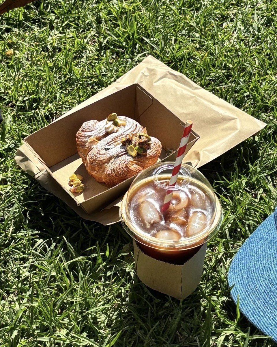 binzipi's tweet image. 나른하게 낮잠 자고품