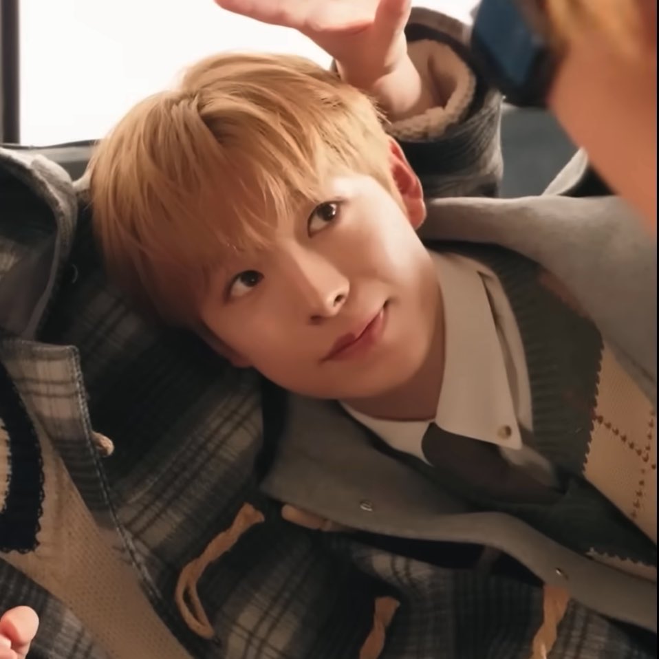 gunithema's tweet image. 윳냥히