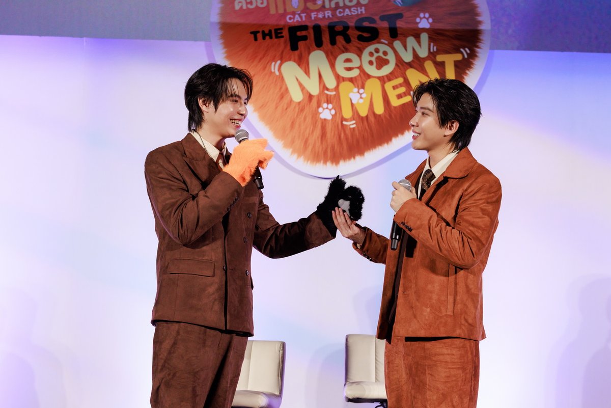 otpc_story's tweet image. เติมแมวสุดอบอุ่น “เฟิร์ส-ข้าวตัง” อัปเลเวลความเหมียว ประเดิมตอนแรกซีรีส์ “เปย์รักด้วยแมวเลี้ยง” ฟินเวอร์! ในงาน “เปย์รักด้วยแมวเลี้ยง THE FIRST MeOwMENT”

#Firstkanaphan #Khaotungg #FirstKhaotung
#CatForCashEP1 
#CatForCash

อ่านข่าวเพิ่มเติมได้ที่ web.facebook.com/OneTruthPressC…