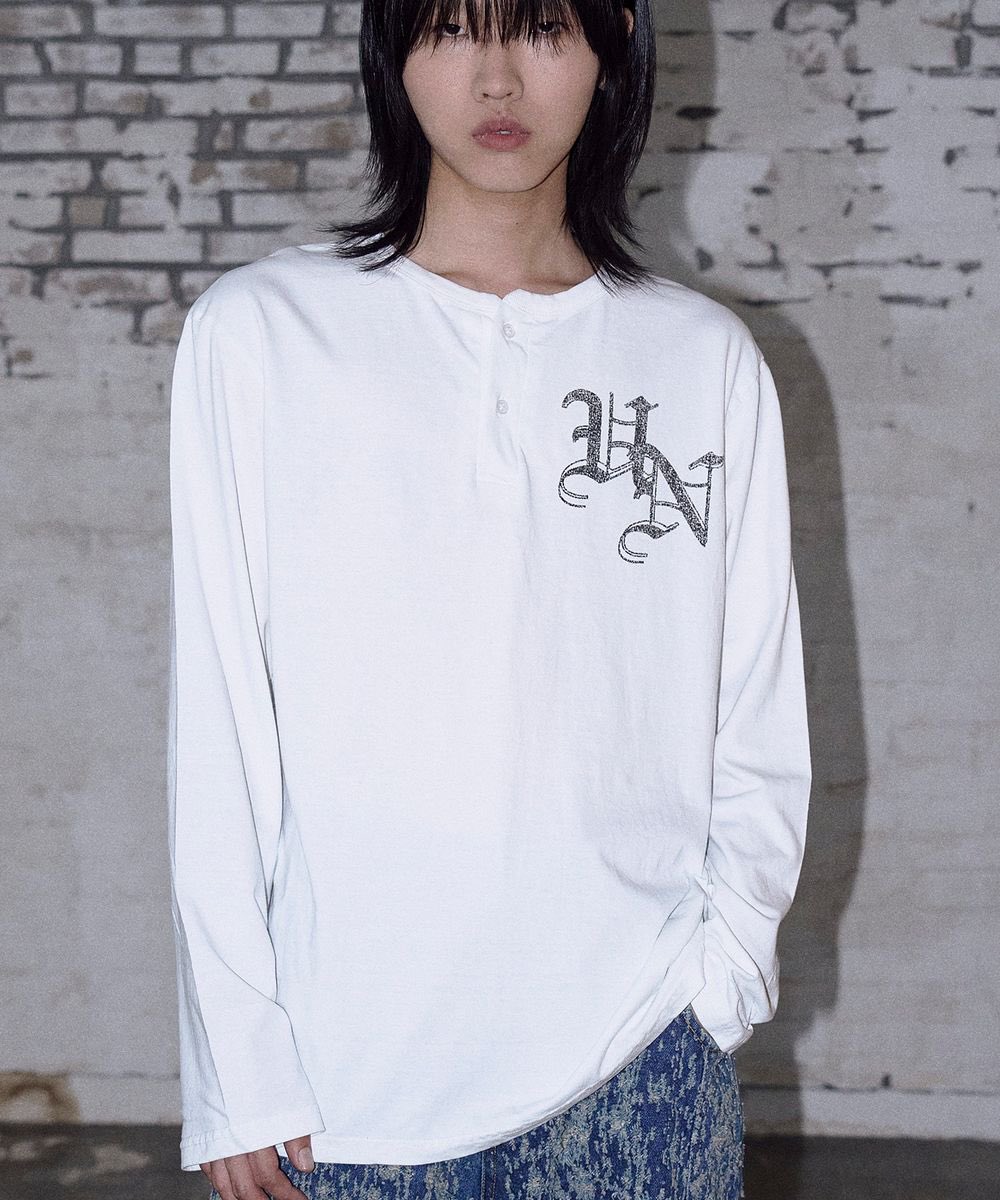 misskloss_1001's tweet image. 260121 #TEN #TENLEE BKK

Grailz | Lowkey Dirty Zip Hoodie
UNTITLED SEOUL | Long Sleeve White
OPUS 0012 | Op. 08 Cross Curved Sweatpants