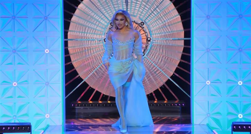 ABSCBNNews's tweet photo. IT'S TIME TO FRESHEN UP! 💄👑🌍
 
First look at Minty Fresh on "RuPaul’s Drag Race UK vs the World" season 3. She is one of the 10 international queens vying for the title of Queen of the Mothertucking World.
 
The series premieres on January 27, 2026.  Are you ready to get freshened up? 👑🌍 #DragRaceUK
 
(📷: WOW Presents/YouTube)
 
Related: https://t.co/T8wQo6q2jz