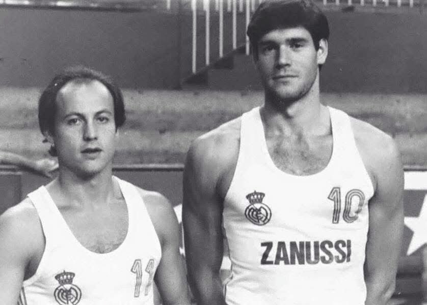 BasketLovers11's tweet image. Corbalán &amp;amp; Fernando Martín.
#RealMadrid