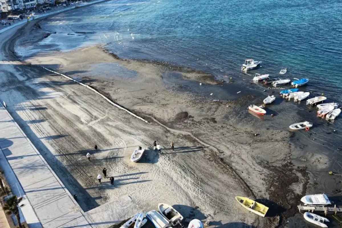 Marmara ve Ege Kıyılarında Deniz Çekilmesi Görüntülendi asayisgazetesi.com/haber/marmara-…