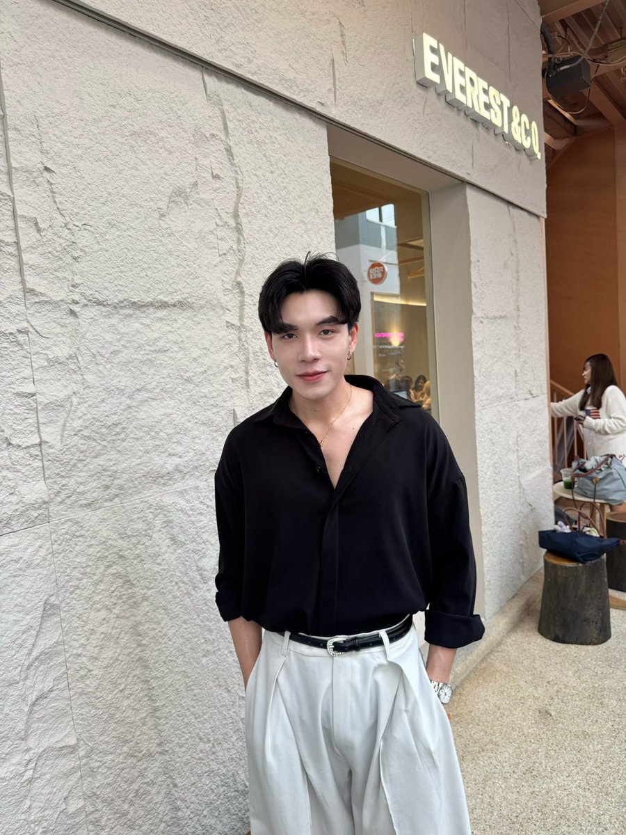 Kit Ronnakit tweet media