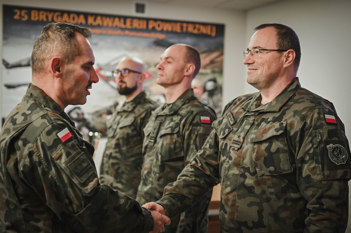 25 BKPow. tweet media