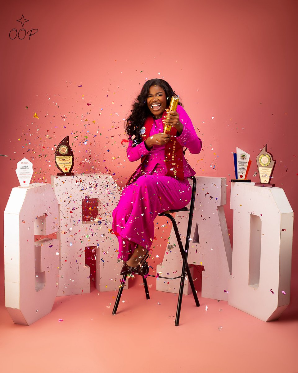 faree_for_real's tweet image. Fareedah Afolabi B., Bachelor of Laws (Hons), Second Class Upper Division, AICMC, Harvard CopyrightX💕