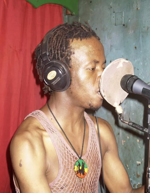 Bedroom studio days. No spotlight, just vision, hunger, and a mic. This was the foundation. Winky D