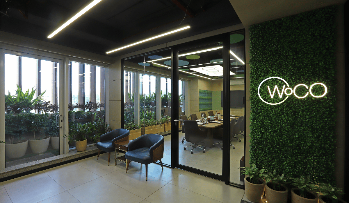 Biltrax_Media's tweet photo. #ProjectDesign:
What does the future workplace look like?
Flexible. Walkable. Sustainable.

WoCO One Gurugram sets a new benchmark for modern office design. Read more: https://t.co/feQR7laDdO
#WoCOOneGurugram #OfficeArchitecture #SustainableDesign #FutureOfWork https://t.co/0jqoBbhLxa