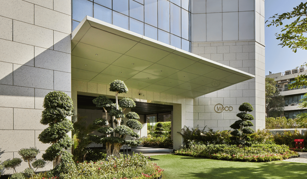 Biltrax_Media's tweet photo. #ProjectDesign:
What does the future workplace look like?
Flexible. Walkable. Sustainable.

WoCO One Gurugram sets a new benchmark for modern office design. Read more: https://t.co/feQR7laDdO
#WoCOOneGurugram #OfficeArchitecture #SustainableDesign #FutureOfWork https://t.co/0jqoBbhLxa
