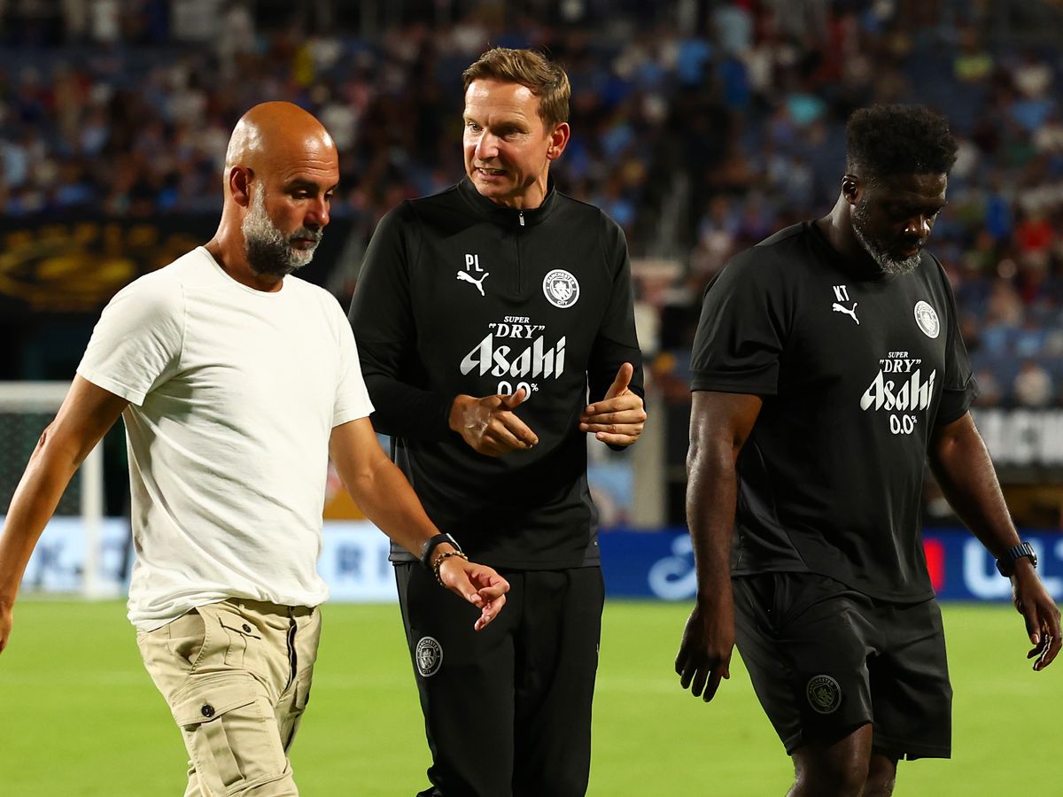 It's one thing the players on the pitch being utterly abject. It's another that these guys do nothing to change it until the 70th minute. WTF are they doing?