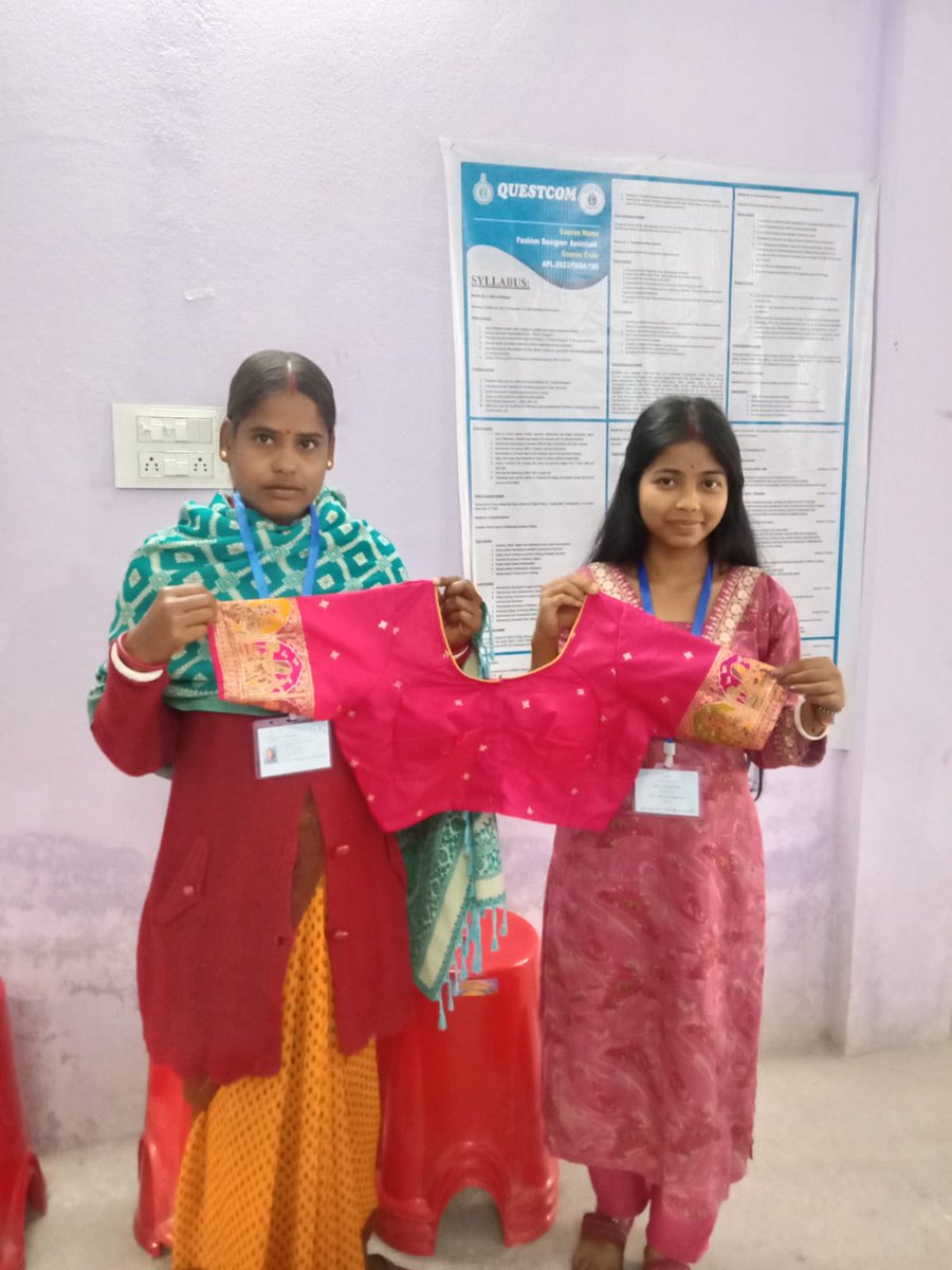 UBcoochbehar's tweet photo. Utkarsh Bangla Trainees  showing their own hand made garments.
TC Name : QUESTCOM JORAI
Course Name : FASHION DESIGNER ASSISTANT
Utkarsh Bangla
#SkillDevelopment #GarmentsManufacturing #PBSSD
#UtkarshBangla https://t.co/lad4WKSYXR