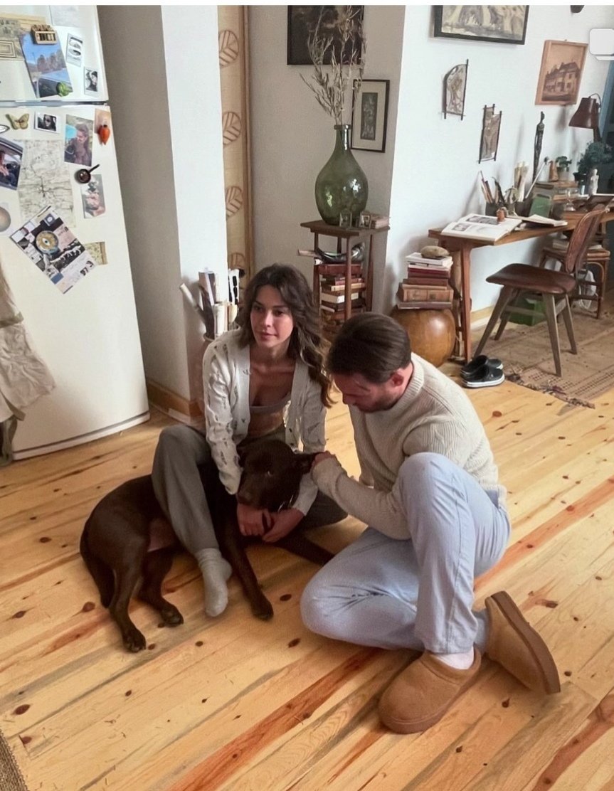 DanilaPecoraro's tweet photo. Buona giornata The B Family 💙🤍💙🤍💙
#AlCem 🫶
#KeremBürsin #DevrimÖzkan #MaviMağara #BlueCave https://t.co/xkx9Ta0dxT