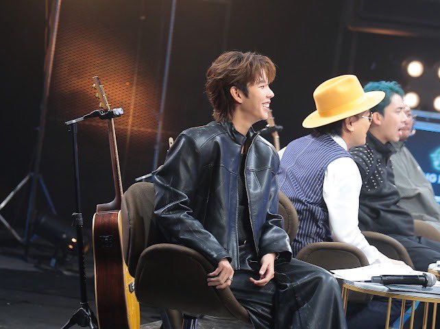 Paipai_Official's tweet image. คนที่ใช่…กับเพลงที่ชอบ 🎶 ของ "ป๊ายปาย โอริโอ้" นักแต่งเพลงคนไหนจะโดนใจ และคว้าโอกาสสร้างเพลงดังไปด้วยกัน "SONG RIDER 2" ห้ามพลาด!

📍 วันพุธที่ 21 มกราคม 2569 เวลา 20.05 น.
📺 ทางช่องเวิร์คพอยท์ 23

#SongRider2 #Workpoint23 
#นักแต่งเพลง 
#สิงโตนำโชค 
#เบิ้ลปทุมราช 
#แจ๊สJSPKK…