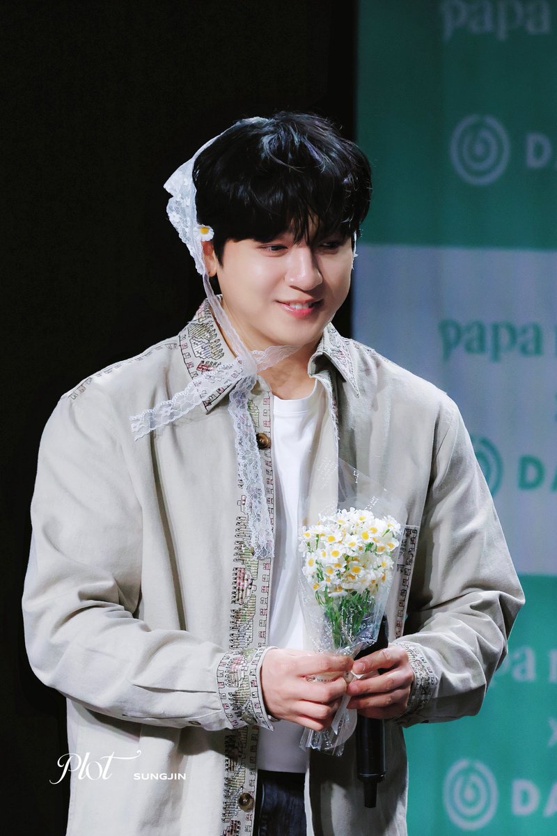 plot_116's tweet image. 260120 #성진 #박성진 #DAY6 HQ