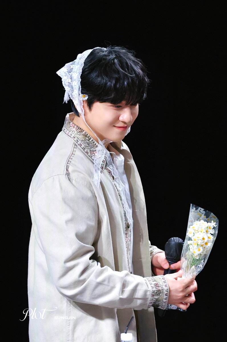 plot_116's tweet image. 260120 #성진 #박성진 #DAY6 HQ