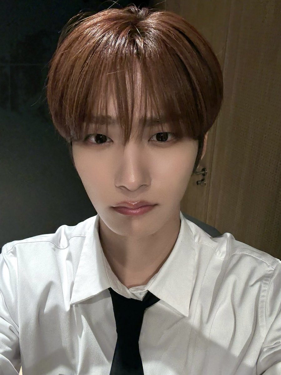 by_EPEX's tweet photo. 그냥 찍은 사진들.?⁉️

#EPEX #이펙스 #JEFF #제프 #젶프프 https://t.co/lWMhRFWEaw