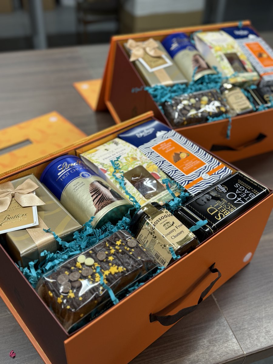 Today's Gift Basket Of The Day is ''Great Taste Award Silver Hamper"🍫

ow.ly/V3WY50XZH8l

Follow &amp; RT to enter #prize draw to #win a Gift Basket. 

More info via our blog. 
#dailydispatch #gifts #competition #giftbasketsrule #irishhampers #thankyougiftideas #thankyouhamper