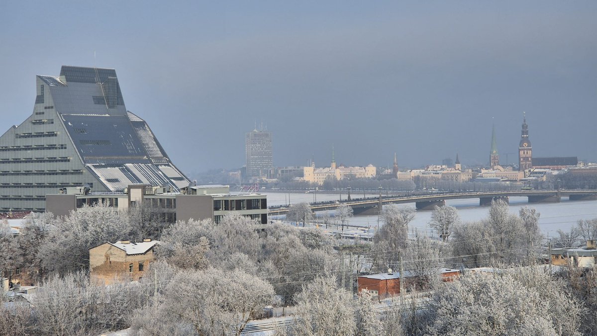 Baltā Rīga no <a href="/universitatelv/">Latvijas Universitāte</a> Dabas mājas    ❄️☃️🌞