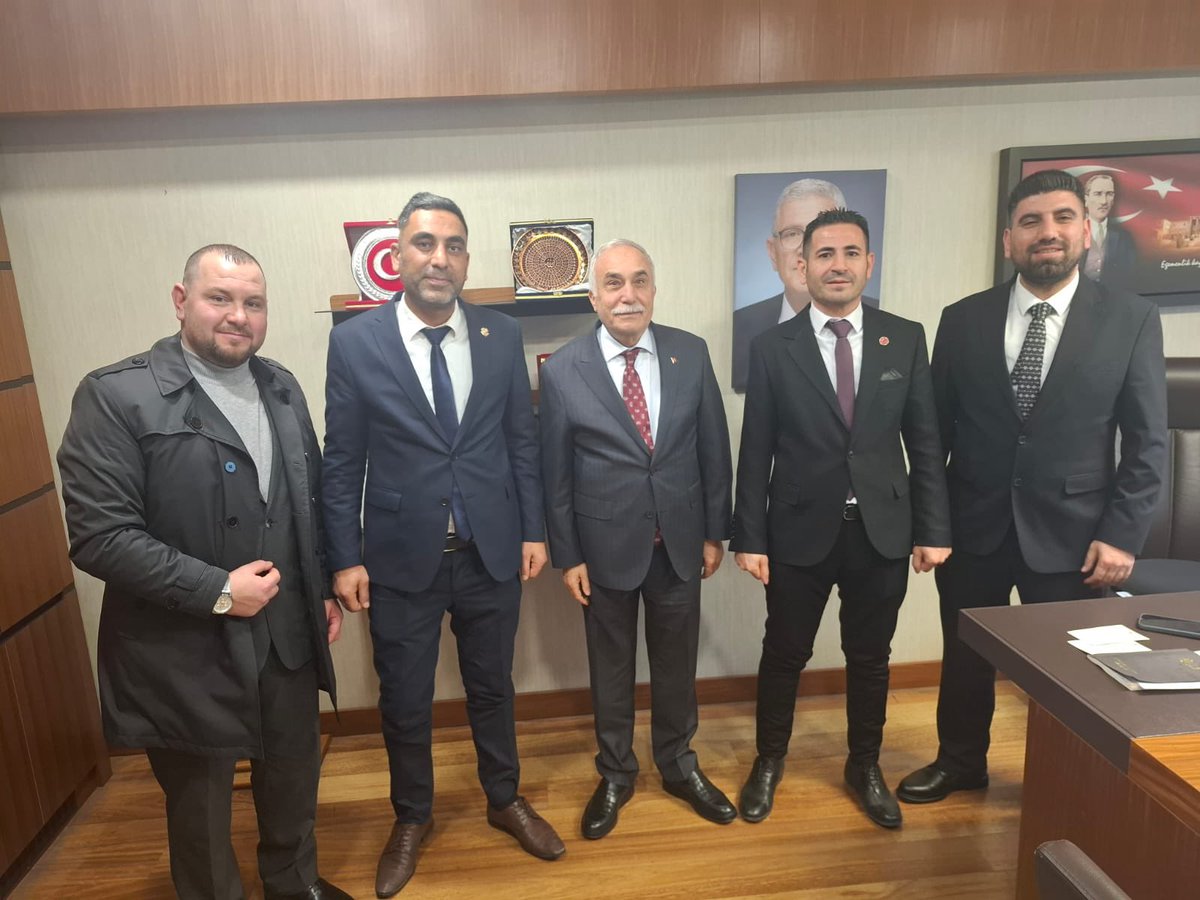 aefakibaba's tweet photo. Gazi Meclisimizde bizleri ziyaret eden Yardımcı Hizmetler Sınıfı ve Eğitim Çalışanları Sendikası Genel Başkanı Sayın Olcay Çelik’e ve değerli yönetimine nazik ziyaretleri için teşekkür ediyorum.@iyiparti @MDervisogluTR @yhsegitimsen @yhsplatform @Olcay_Celik https://t.co/VryHsn4enL
