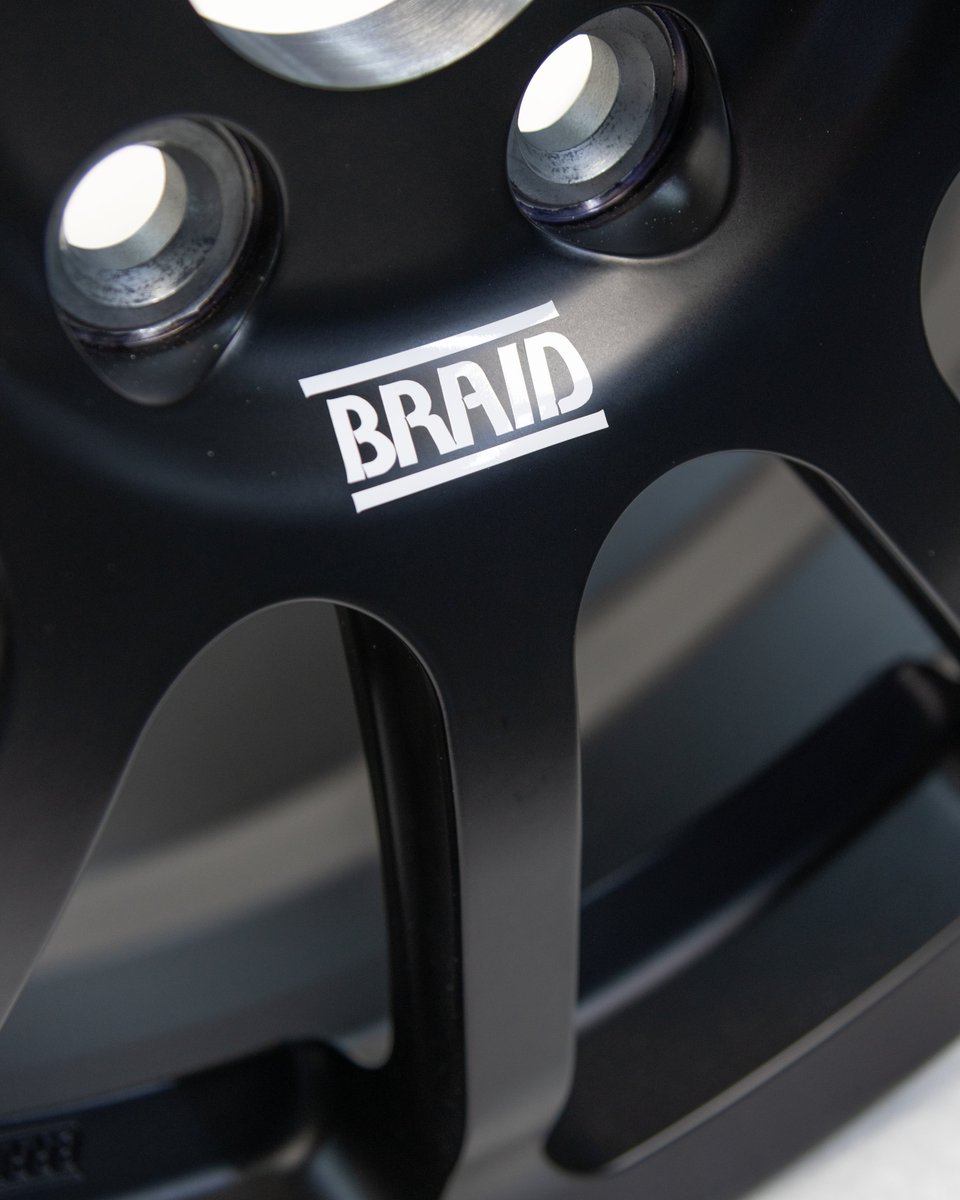 BRAIDwheels's tweet image. ⚡ Ultra-light – FORGED I MAGNESIUM for Renault Clio 3 RS
🟢 8" x 17" | ET55 | Satin Black
⚖️ Weight: 5.6 kg
💎 Forged magnesium

#braidwheels #forgedmagnesiumwheels #lightweight