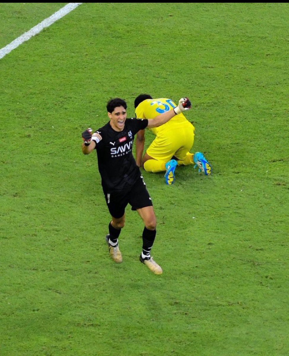 libn37's tweet image. مالومك تغطي على الي داعسك دعس وخصوصاً هالليلة التاريخية الي قدمها بتاريخ ناديك كامل😁