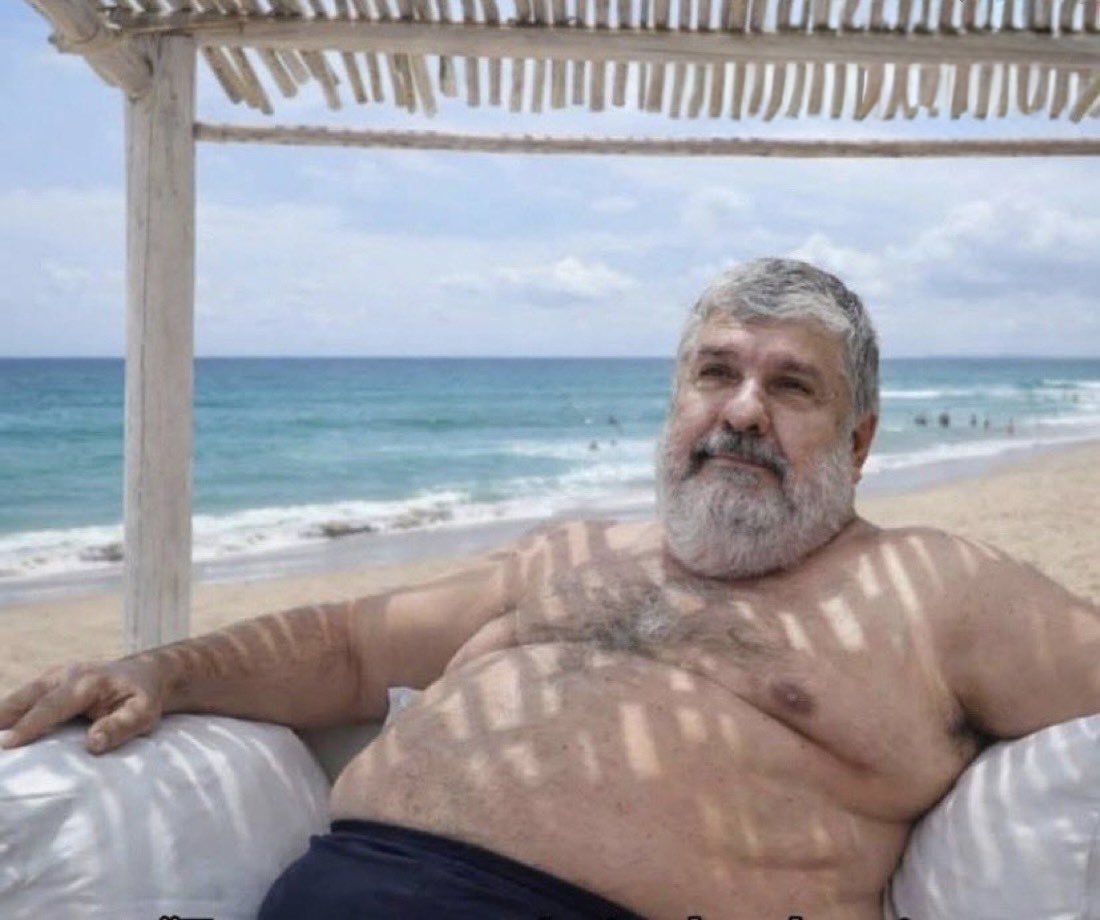 atlanticsurff's tweet photo. A ver en qué anda el Senador ultra K José Mayans mientras en Formosa los nenes toman agua de un arroyo porque no tienen agua potable.👇👊✌🏿 https://t.co/foEcj2mwdt