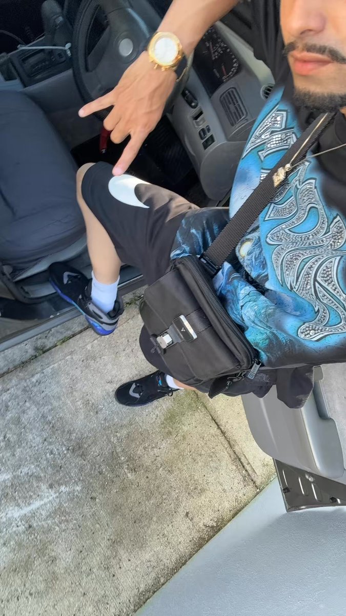 😎 (@yaniell_23) on Twitter photo 