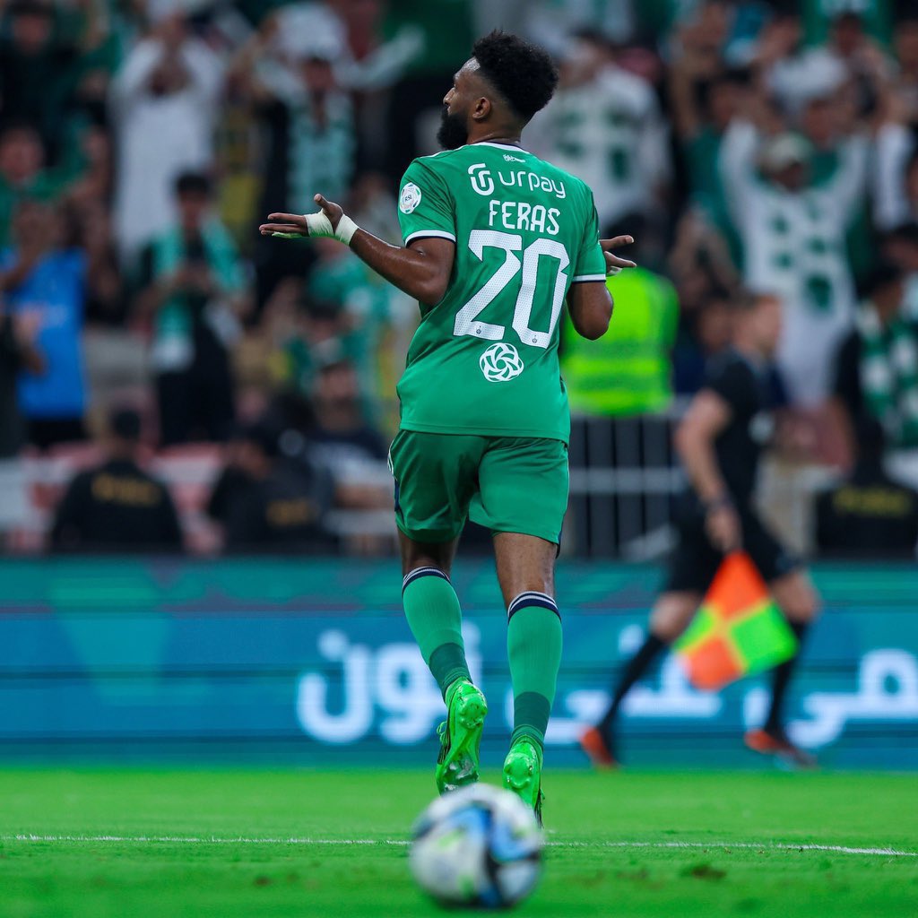 الاهلي الحالي من اهم اسباب وقوفه على اقدامه وصموده رغم كثرة التحديات وجود فراس البريكان - بعد الله سبحانه وتعالى -

هدافنا ومحقق مركز النخبة في 23-24
معوض غياباتنا في 24/25
سر توازن الفريق بدنيا 25/26

- متفاني ومنضبط على ارض الملعب ولعب حوالي خمسة خانات بدون اي تشكي

- يفرح