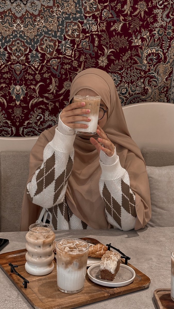 غَادة'ة tweet media