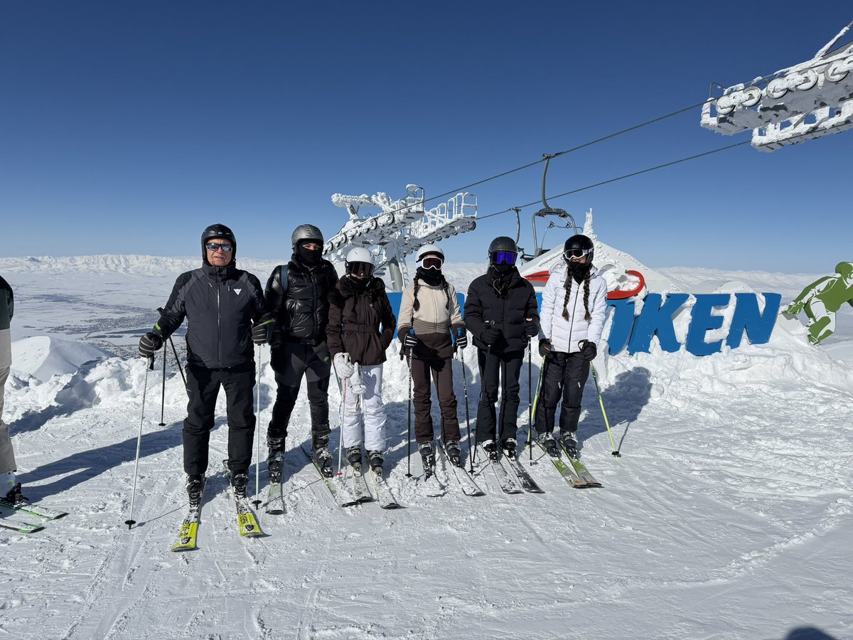 Sömestr tatili dolayısıyla Erzurum’da çocuklarla birlikte keyifli bir KAR tatili