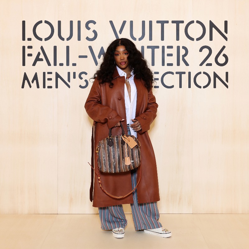 LouisVuitton's tweet photo. Fall-Winter 2026 Show. House Ambassadors and Friends of the House #SZA, #DylanWang, #JohnLegend #XuMinghao, #Skepta, and #YutoHorigome attended the presentation by @Pharrell.

#LVMenFW26 #PharrellWilliams #LouisVuitton