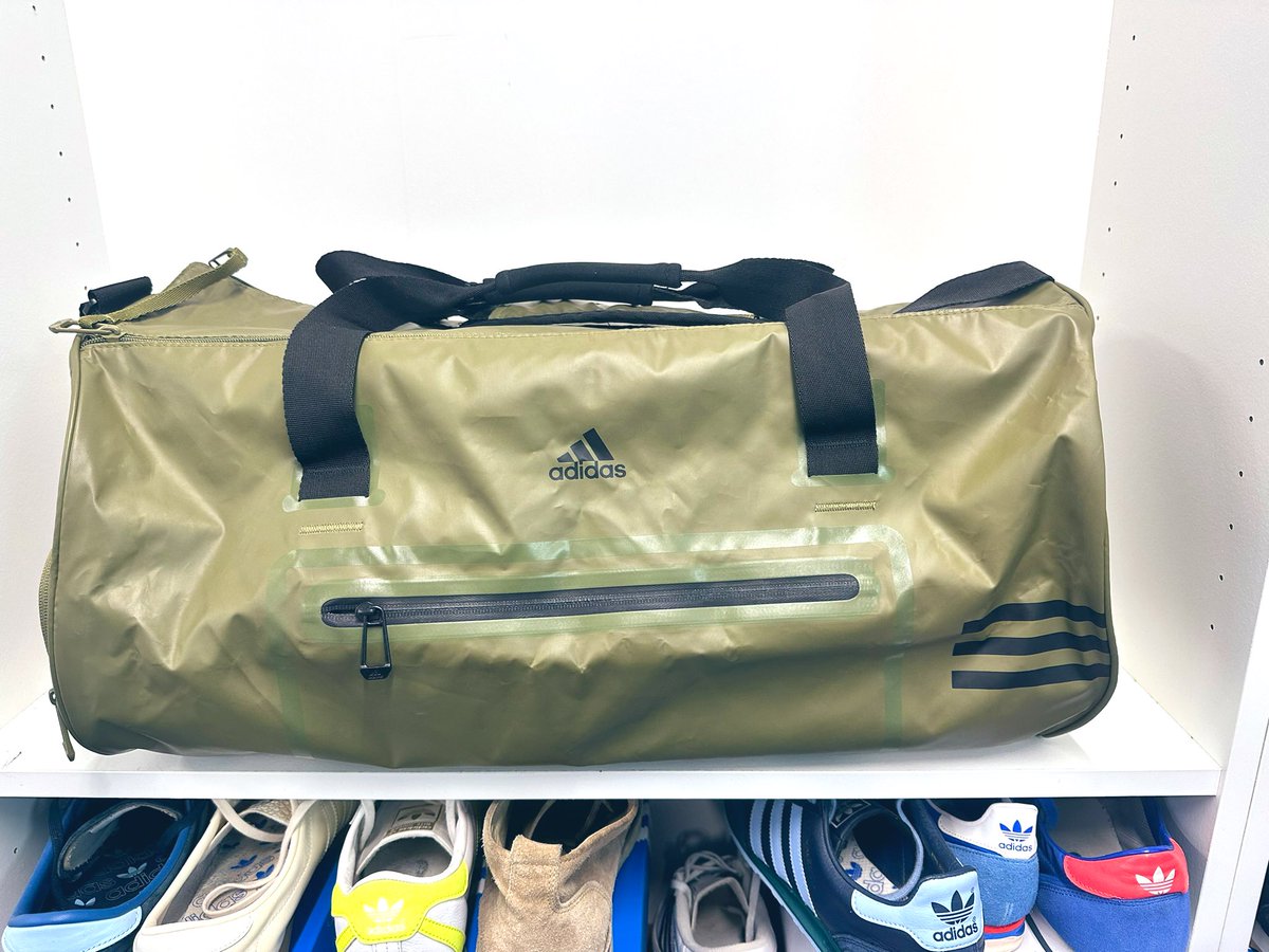 RE5 Customs tweet media