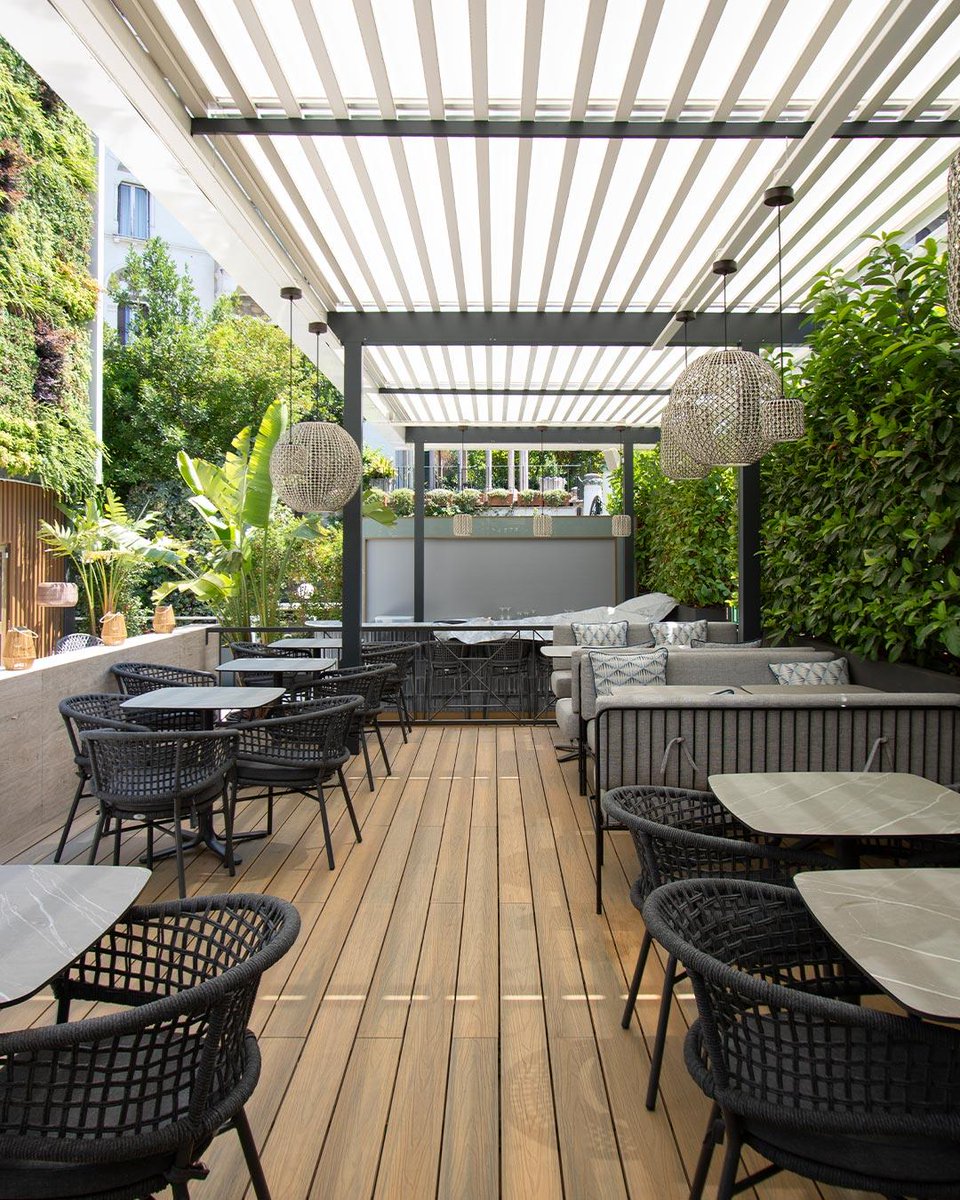 Il #custom-made è ciò che trasforma uno spazio in un’esperienza.Nel progetto di NH Hotel Leonardo da Vinci abbiamo ridefinito le aree comuni con materiali contemporanei, #impianti ad hoc e #arredi su misura, creando ambienti eleganti e coerenti con l’ospitalità contemporanea.