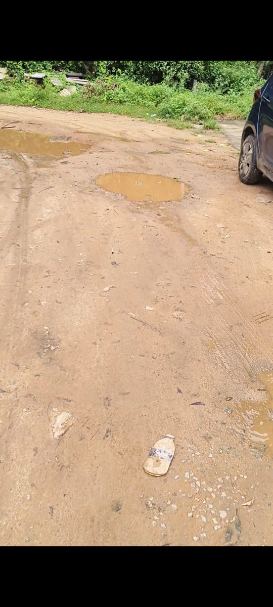 Abhishe74028362's tweet photo. @GHMCOnline @CommissionrGHMC @ZC_Khairatabad  Road was inaugurated on 14th June, despite time elapsed no corrective action has been taken by any authority. V already approached BJMC &amp;GHMC, Ward -122 Area - Bandlaguda Jagir, Amrutha Avenue, Infocity Greenwoods, Opp Kalyani shop la https://t.co/sTtfbyGlIm