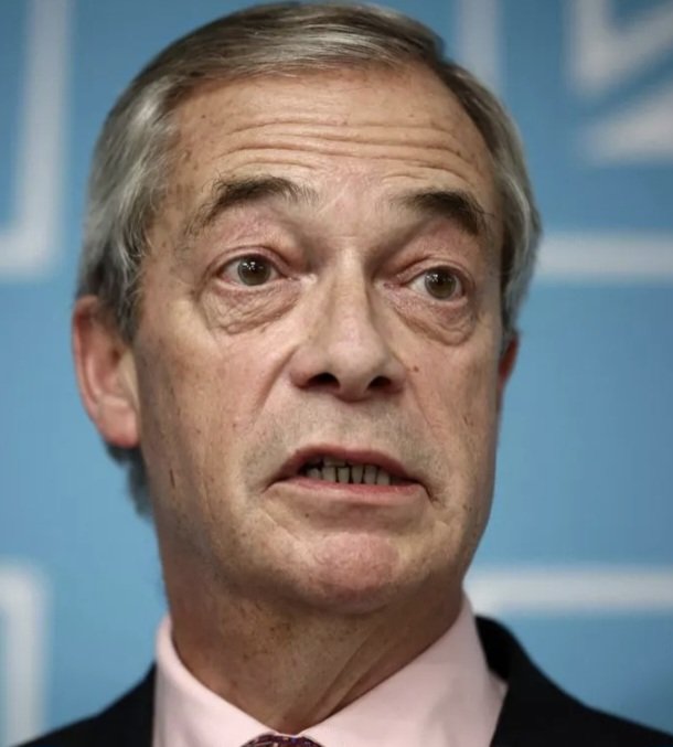 Tush27J's tweet image. SEVENTEEN TIMES he has been found to have breached the MPs code of conduct. 17 TIMES.
Please like and retweet if Reform UK's Nigel Farage should resign. 
#PoliticsLive #PMQs