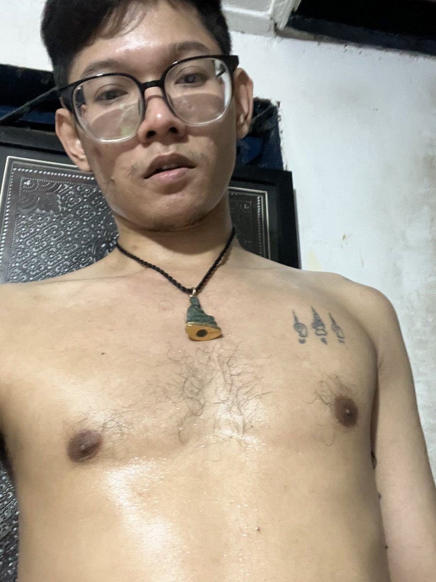 គេថាអ្នកមានរោមទ្រូងល្មោភ តែខ្ញុំអត់ល្មោភអីផង