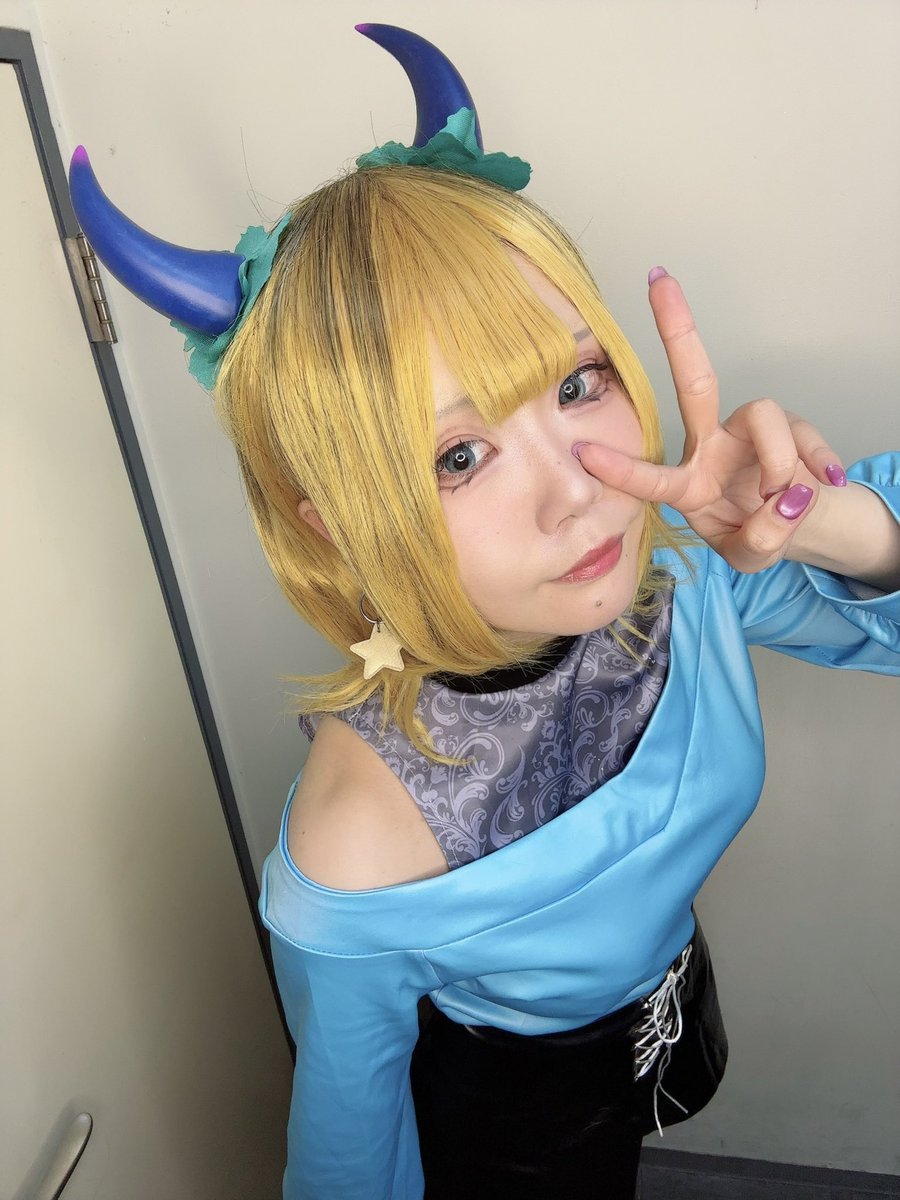 わんつーいやほい！まお合流しあす🌼
金曜日からサポートウィークが始まりますよｩ✌🏻ᴖ ̫ᴖ✌🏻
皆の好きな歌、歌える歌、サーチしに来てくださいね🙆‍♀️
それぞれのお席にあるサポートリストとかチェックしとこ！
お外寒いので暖かくして遊びきてね！
お待ちしております🌼