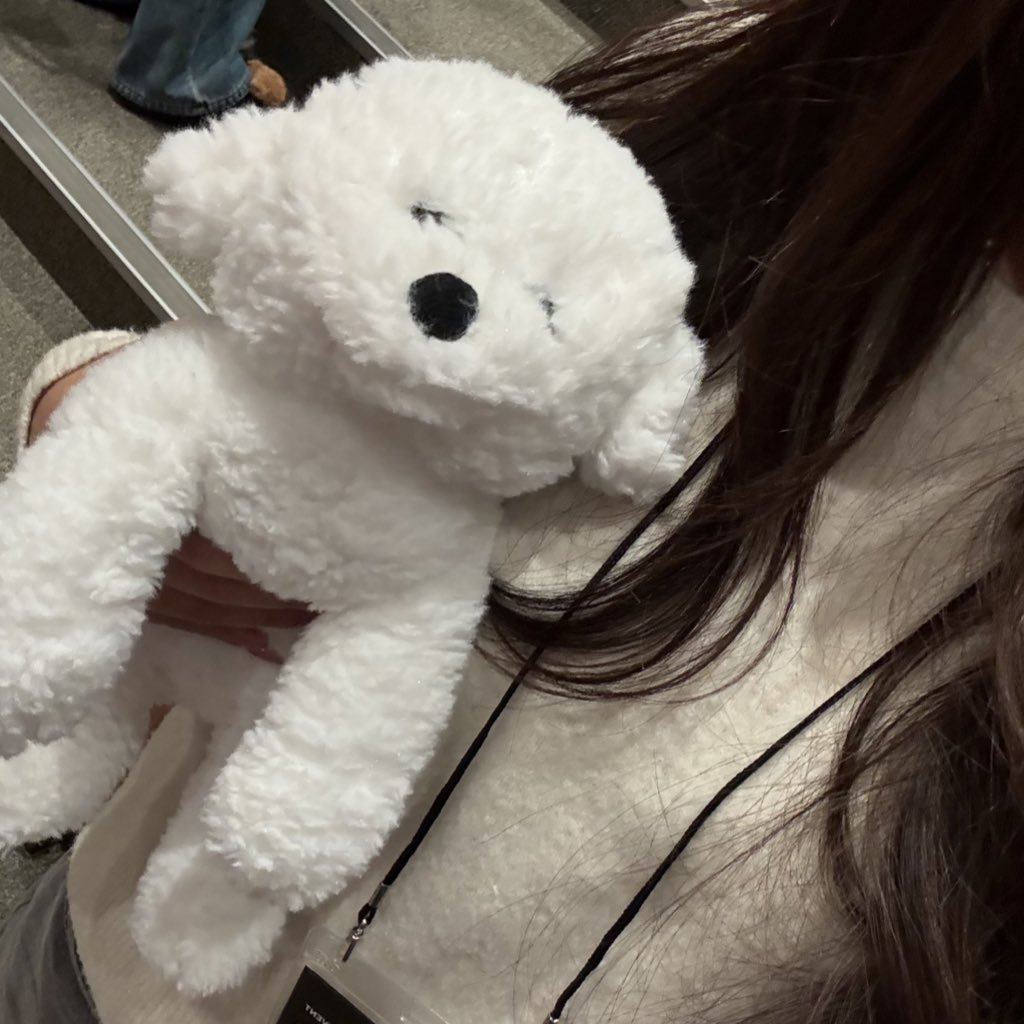 _hunnieJ's tweet image. เซฮุนถือตุ๊กตาวีวี่ที่ให้ㅠㅠㅠㅠㅠㅠㅠㅠㅠㅠ