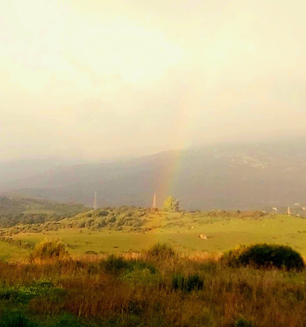 Nastardes.
Lluvia, viento y frío.
No pegaba otra cosa en esta semana tan gris.