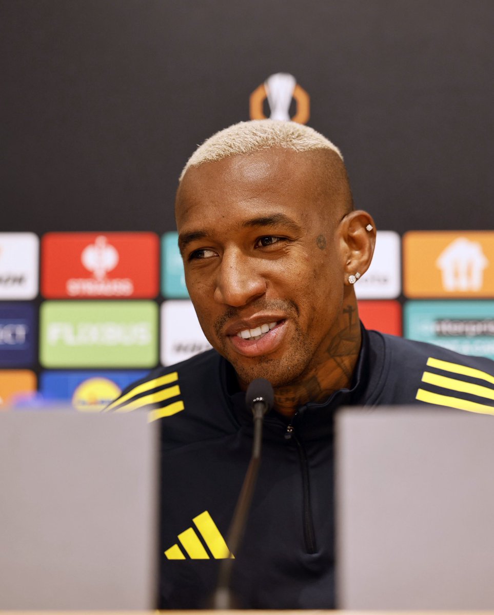 Teknik Direktörümüz Domenico Tedesco ve oyuncumuz Anderson Talisca, Aston Villa maçı öncesi açıklamalarda bulundu.

🔗 fenerbahce.org/haberler/futbo…