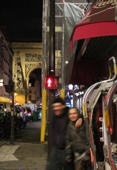 🏙️Tarlabaşı'ndan Paris'e: Kadınların kente yazdığı ortak hikâye  

🎙️Ilgaz Gökırmaklı (<a href="/ilgazgo/">Ilgaz Gökırmaklı</a>)

✨Tarlabaşı ve Paris’te yaşayan kadınların çektikleri fotoğraflardan oluşan “Birlikte Güçlüyüz” sergisi, Tarlabaşı Toplum Merkezi (TTM) ile Paris’te faaliyet yürüten L’Acort’un,