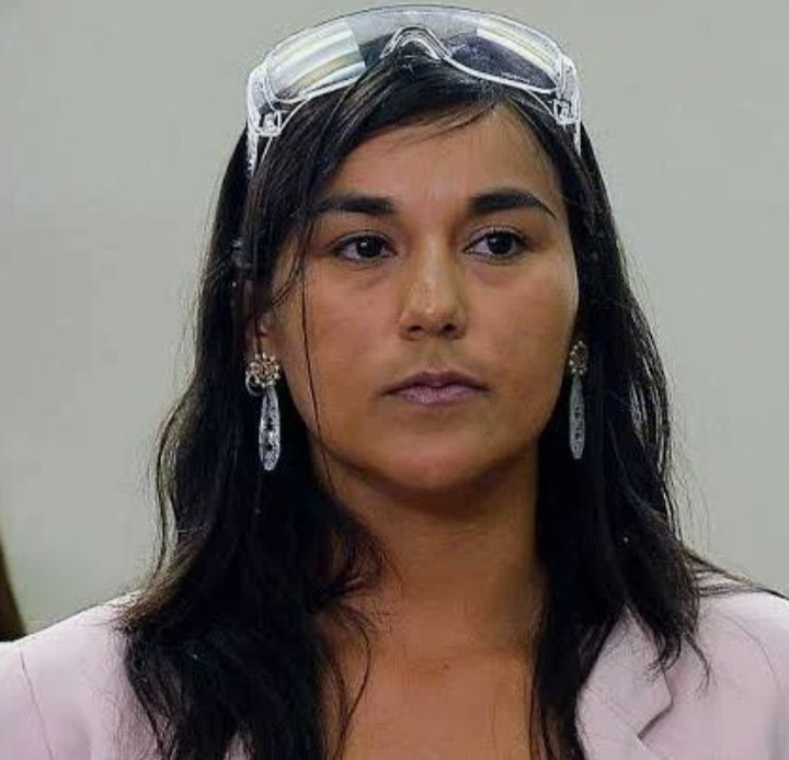 Cómo haber puesto a una doctora a cargo de la seguridad pública y su mayor logro fue disparar los homicidios?

Quédense callados uds porque no tienen la cara para criticar.