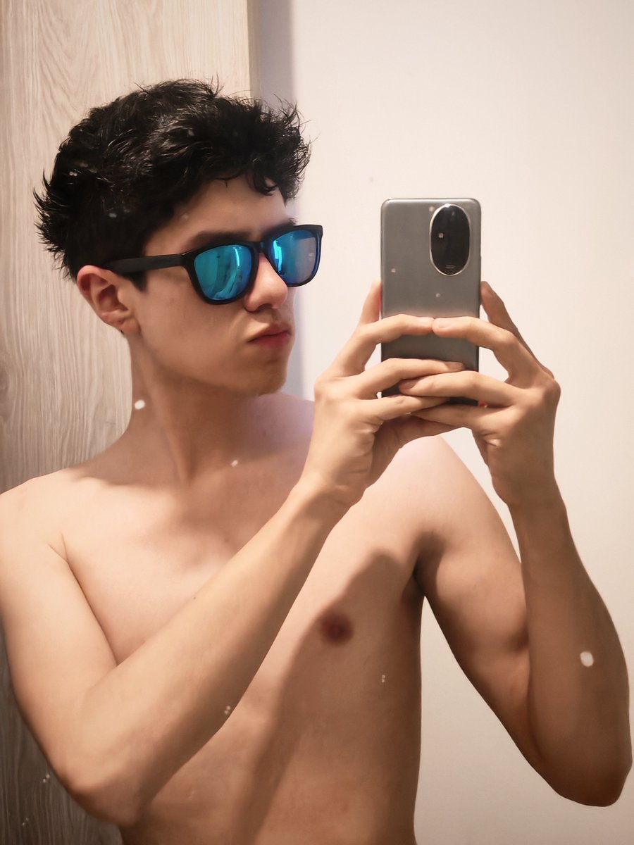 SamGC_06's tweet image. 🥴Volvimos🥴