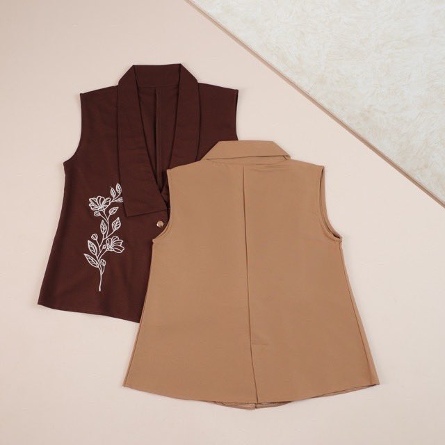 nishyaa___'s tweet photo. vest yg gampang di mix n match 🥰✨🫶🏻 https://t.co/tQdfbOmyJY