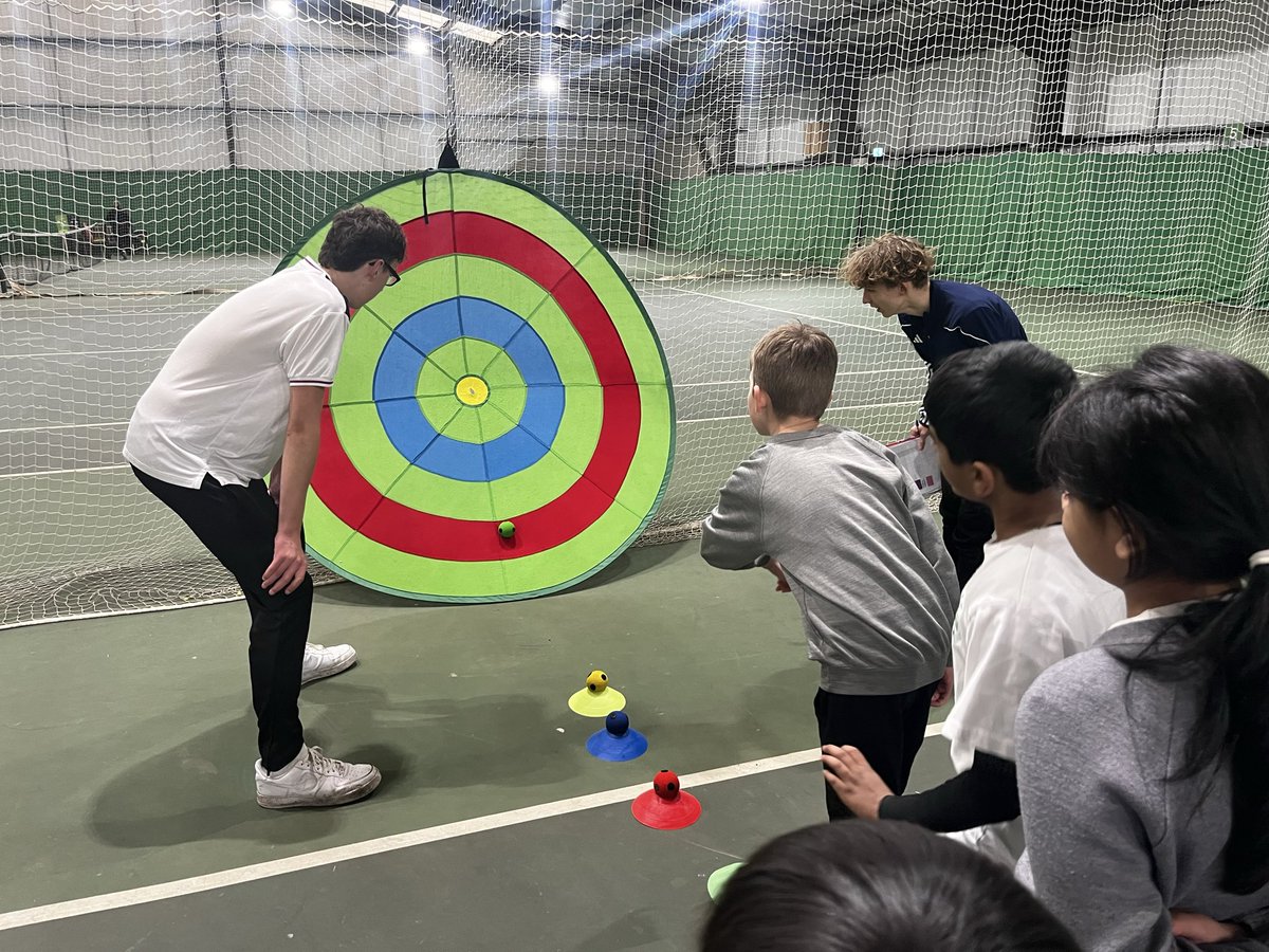 ManorParkSchSM1's tweet photo. A few KS2 children took part in the @SSPSutton Panathlon this morning. They completed a series of sports stations and worked really well as a team. Well done for finishing in 🥇everyone 👏🏻@LEOsports7 #MPPAphysicaled https://t.co/FYeWMVfpjK