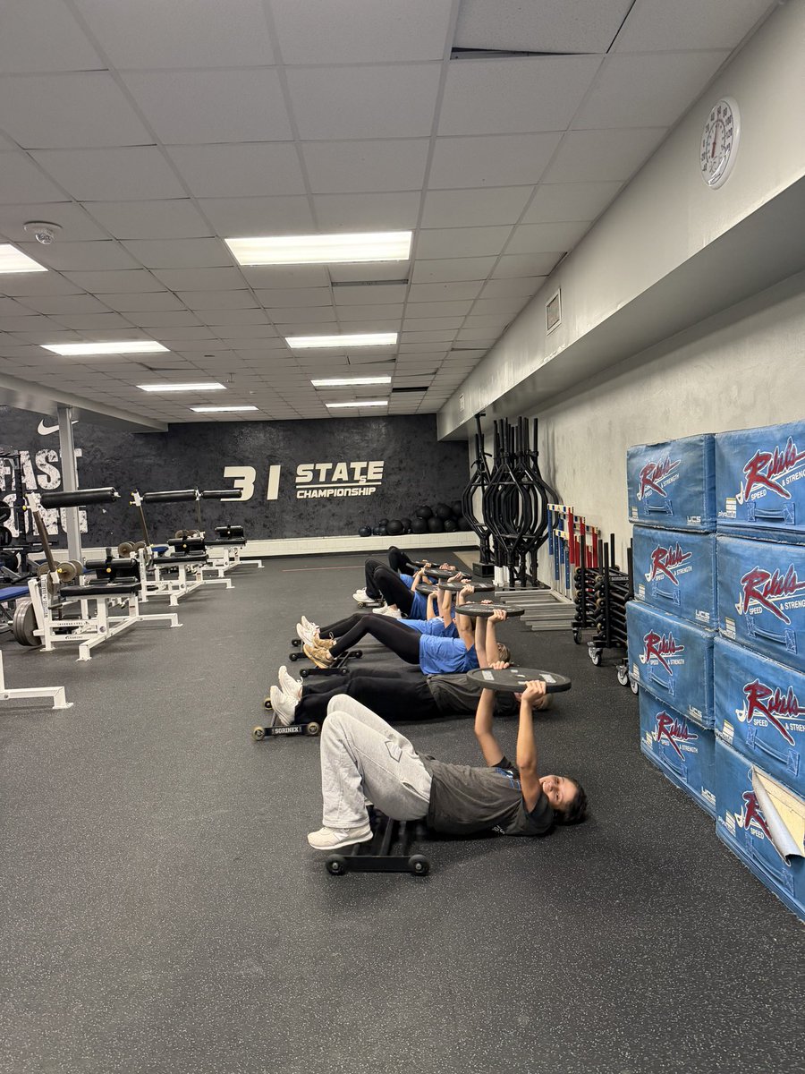 One choice today can make you proud tomorrow. One decision. One moment. One rep. Stacking small wins each day. 💪🏼🔥🏆 #ETG #BWYFA #Team40