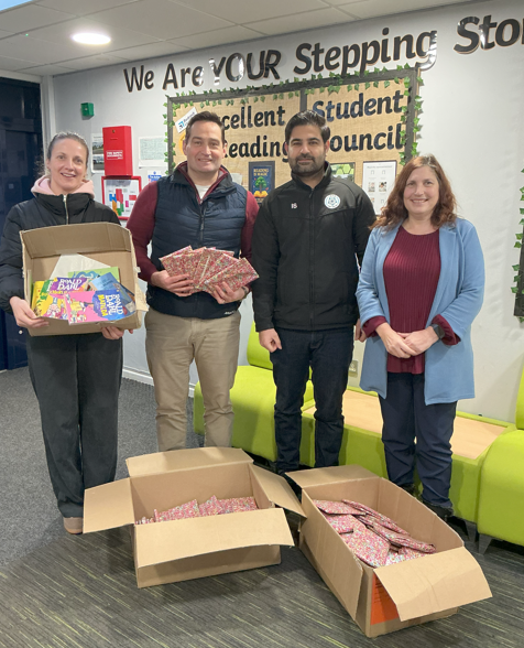 Image for the Tweet beginning: Amazon donated Roald Dahl books